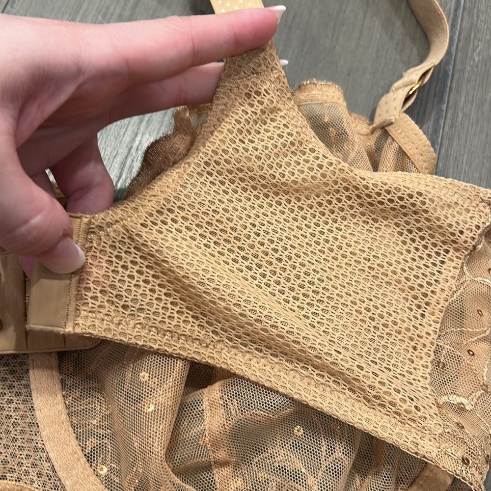 NWT! Chantelle Fleurs Signature Demi Bra - Toffee Sequins - Picture 9 of 13